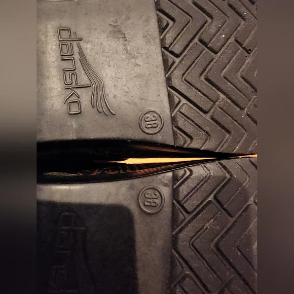 Dansko clogs - Picture 7 of 8